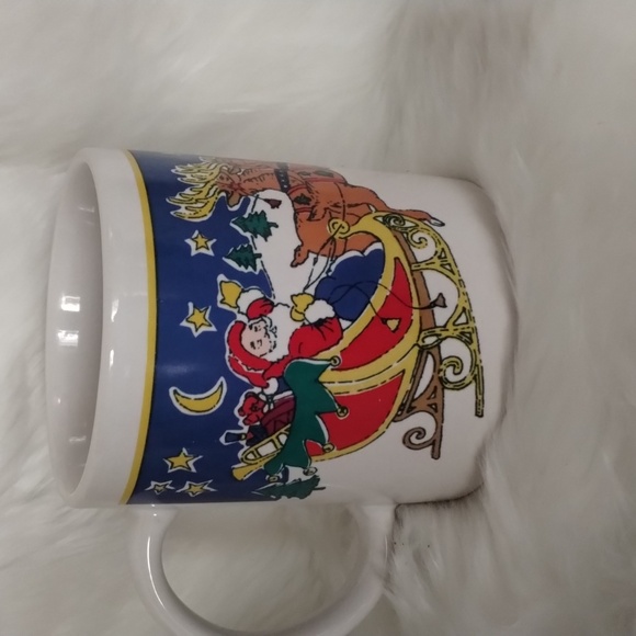 CR SANTA DEPARTING IN HIS SLEIGH HOLIDAY CHEER Mug - Picture 1 of 3